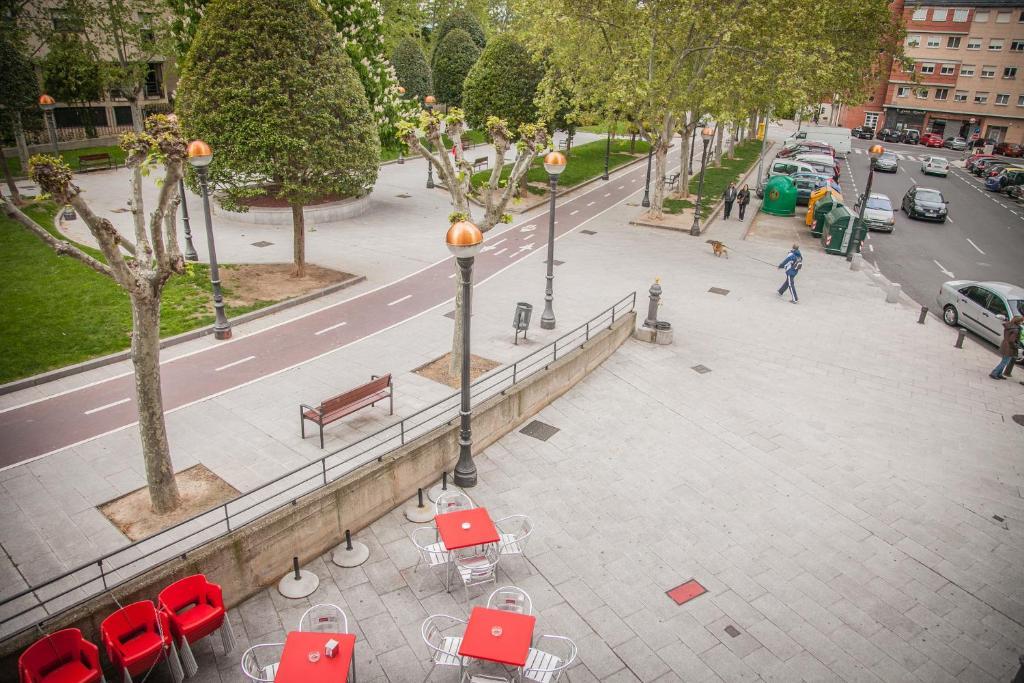 Pensión Parque del Ebro Logroño Exterior foto